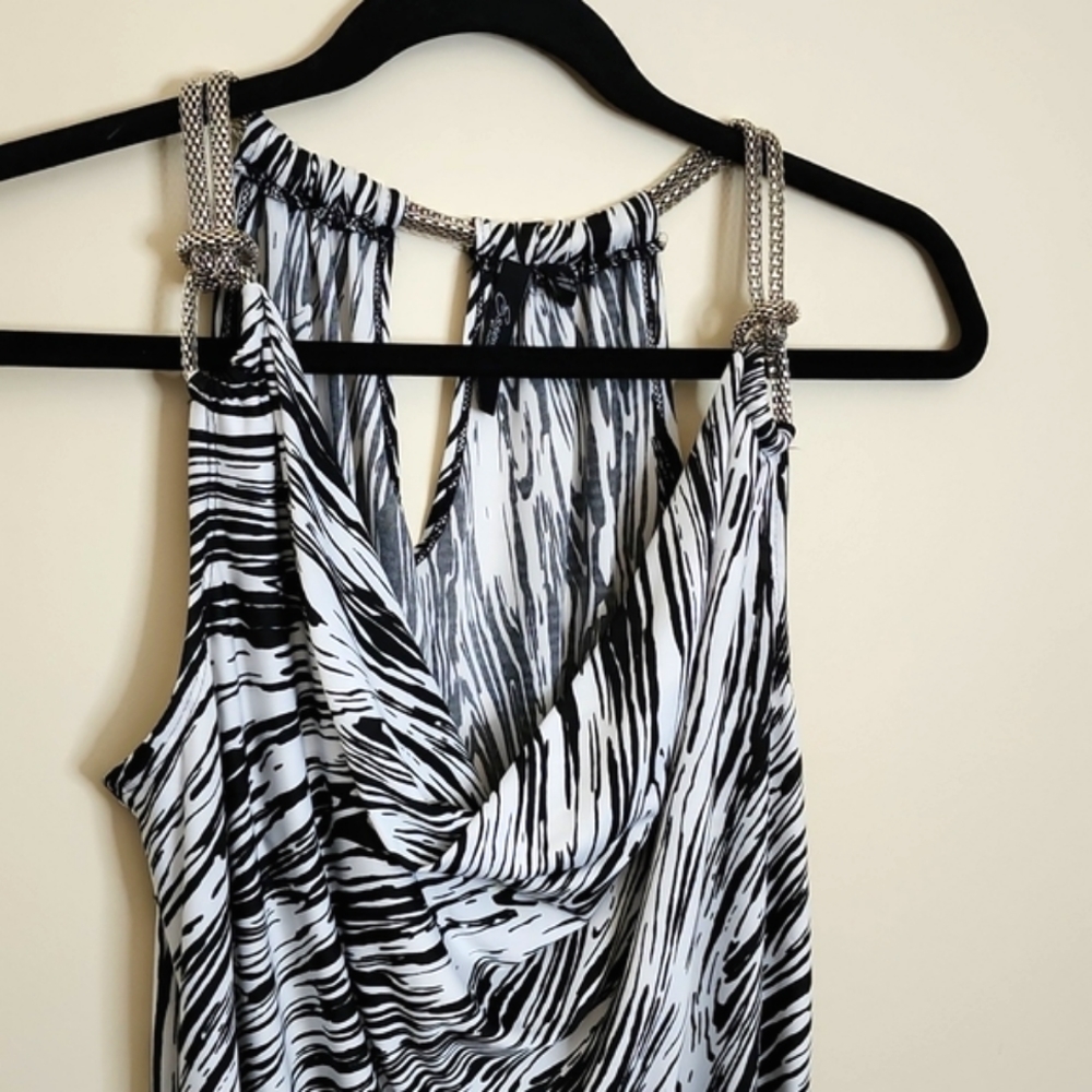 Essentials by Milano Cowl Neck Sleeveless NWOT Stretchy with Metal‎ Straps